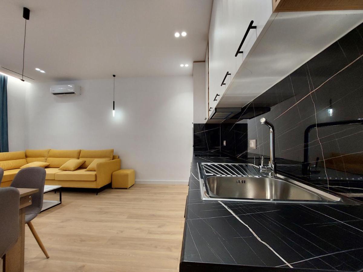Luxury Apartments Blloku ティラナ エクステリア 写真