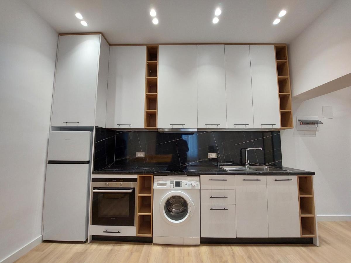 Luxury Apartments Blloku ティラナ エクステリア 写真