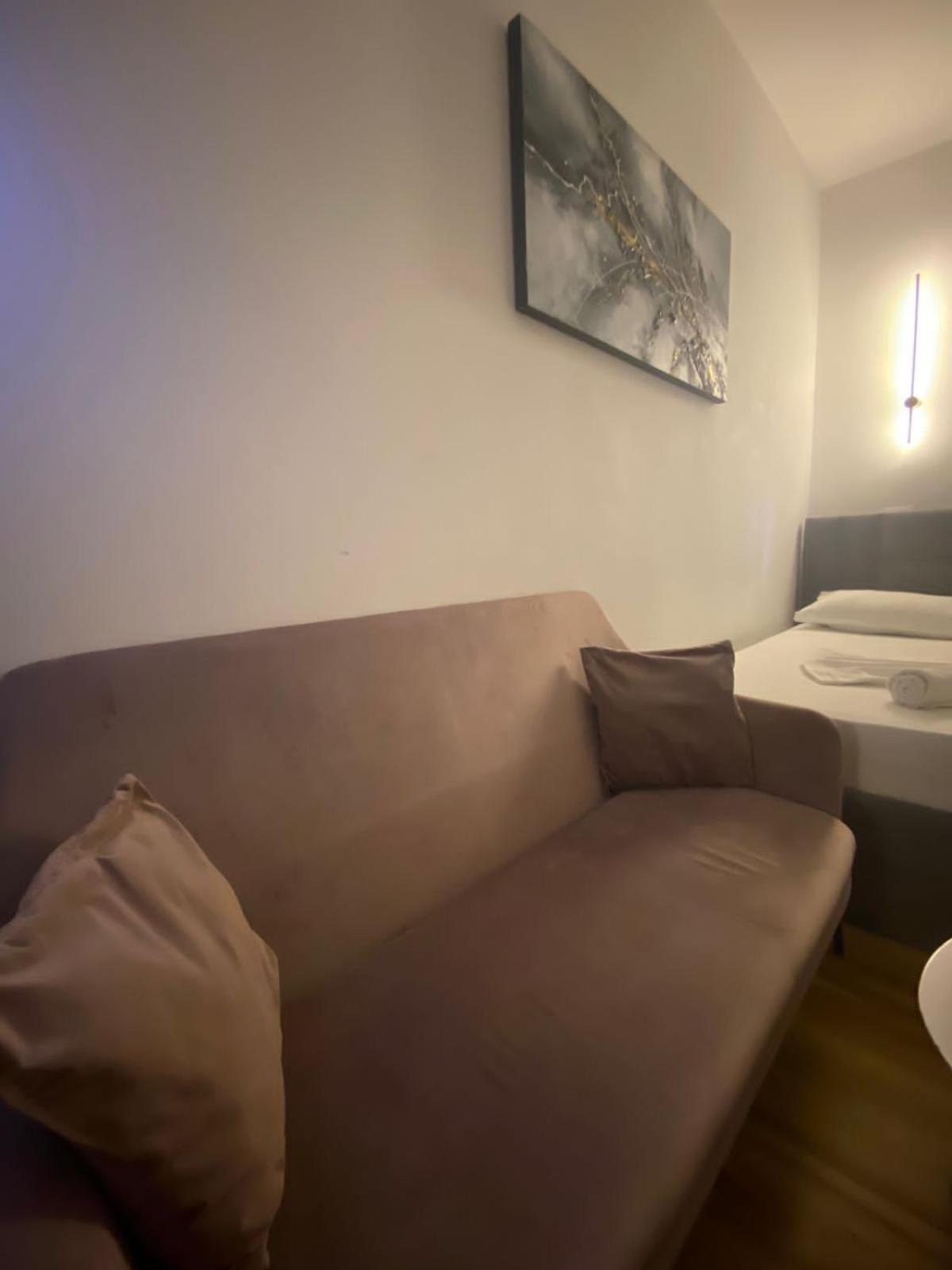 Luxury Apartments Blloku ティラナ エクステリア 写真