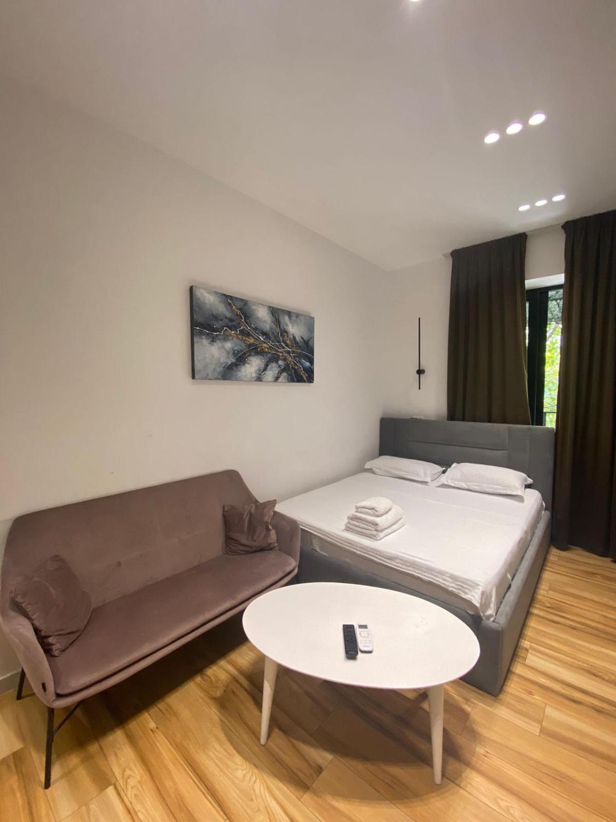 Luxury Apartments Blloku ティラナ エクステリア 写真