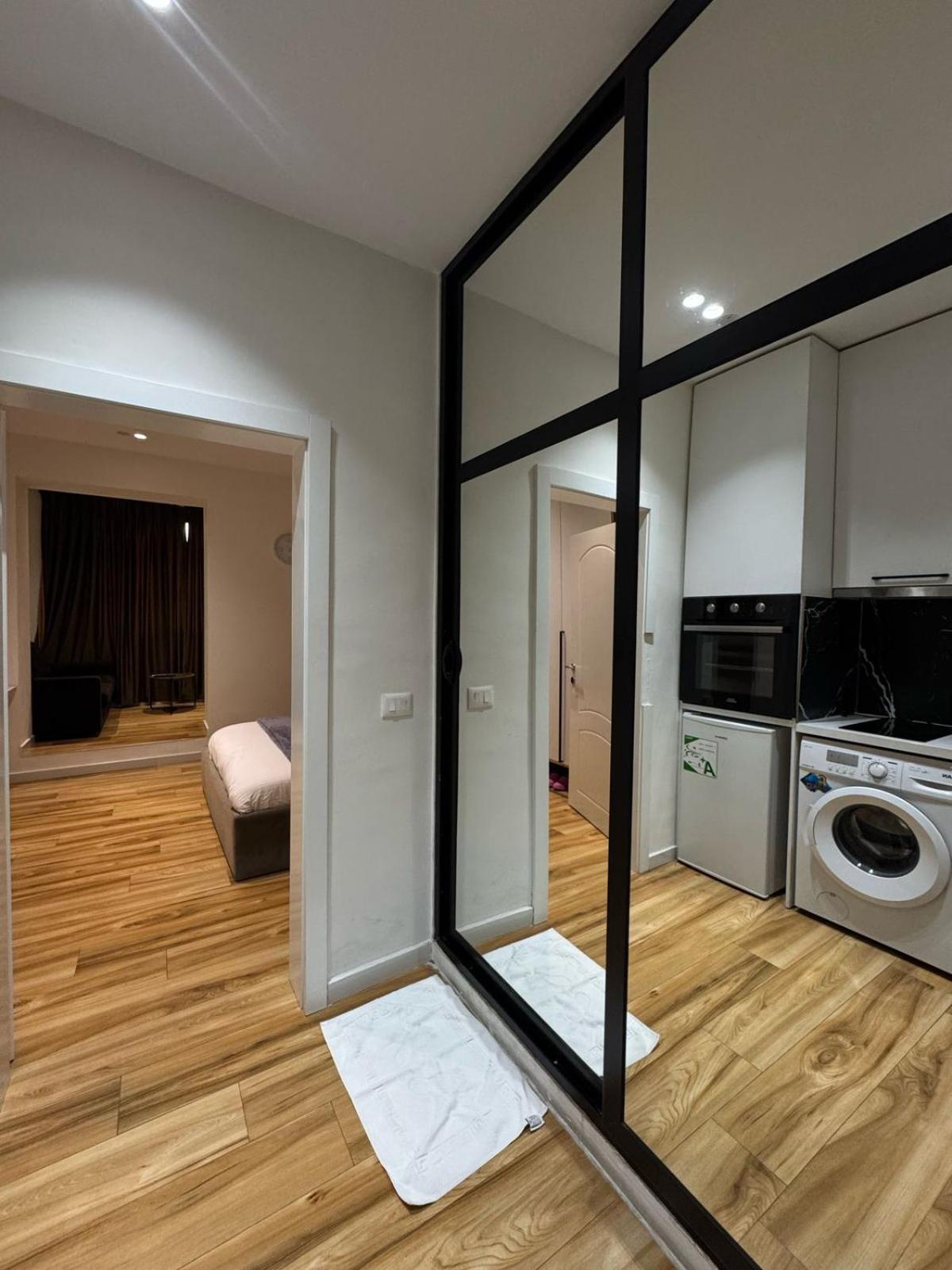 Luxury Apartments Blloku ティラナ エクステリア 写真