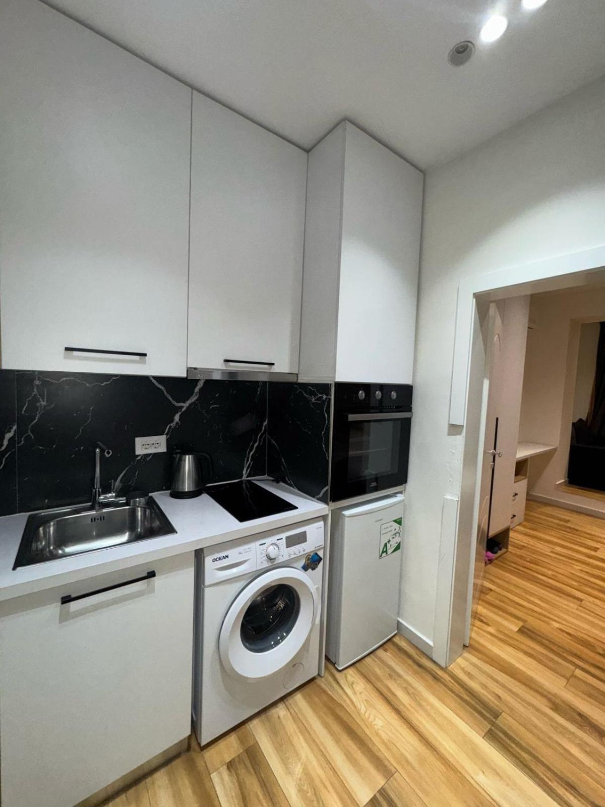 Luxury Apartments Blloku ティラナ エクステリア 写真